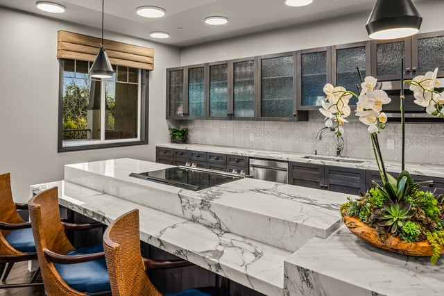 1 Allara-017-bar-area