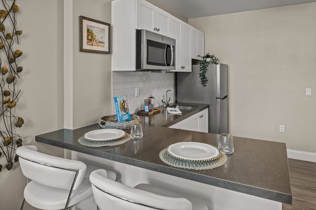 1 Allara-030-apt-kitchen-bar