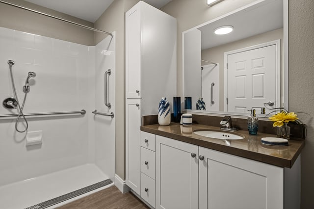 1 Allara-039-mc-bathroom